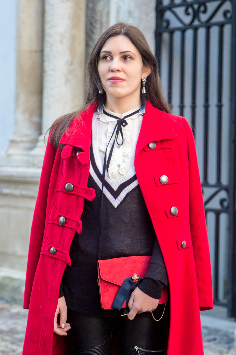 wool long coat red outerwear americo tavar criquet black white v sweater stradivarius red leather suede mango clutch bows gold bee 3343 EN 805x1208 photo Le Fashionaire What is meant to be will always find a way wool long coat red outerwear americo tavar criquet black white v sweater stradivarius red leather suede mango clutch bows gold bee 3343 EN 805x1208