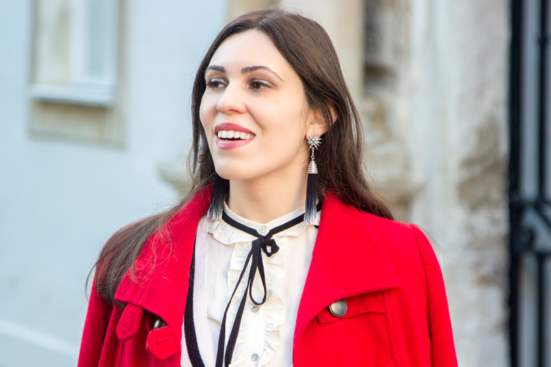 wool long coat red outerwear americo tavar earrings stars dark blue fringes hm 3347 EN 805x537 photo Le Fashionaire What is meant to be will always find a way wool long coat red outerwear americo tavar earrings stars dark blue fringes hm 3347 EN 805x537